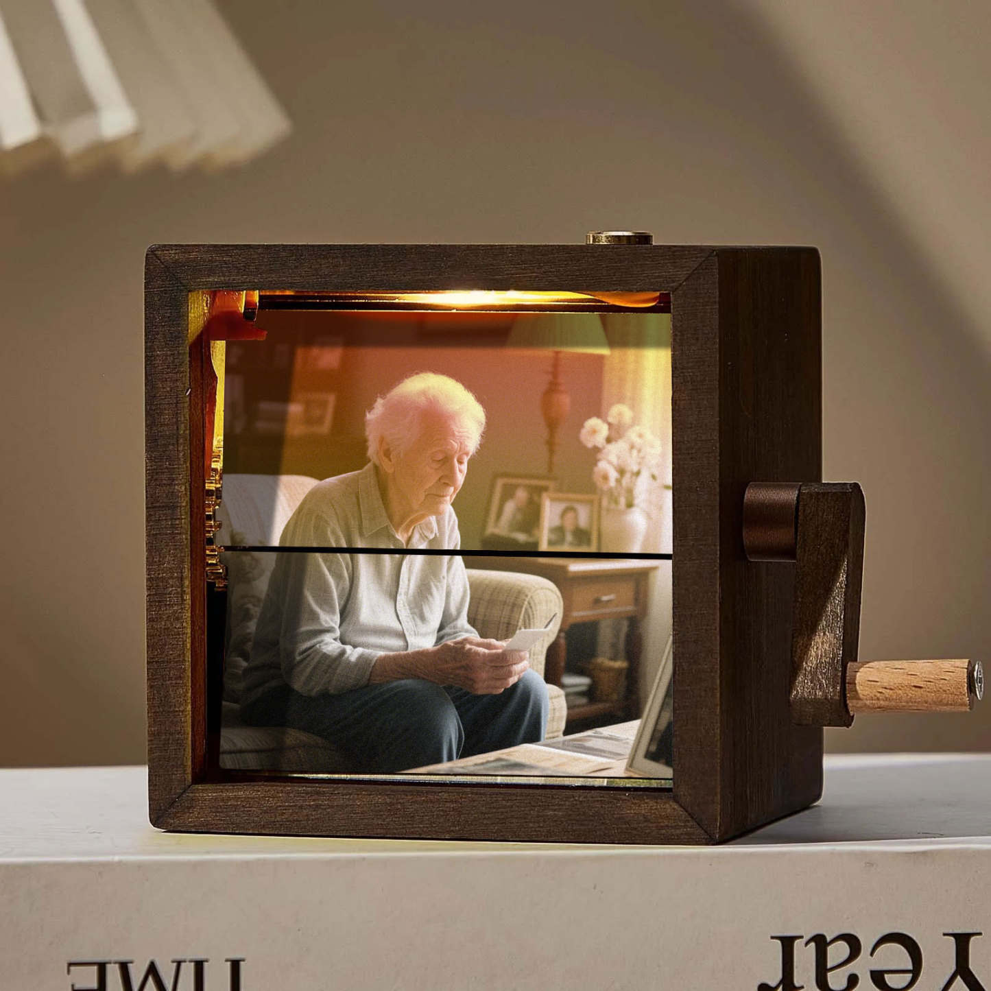 Custom Photo Flipbook Frame Animation Machine Mechanical Hand-cranked Photo Album with Light Unique Valentine's Day Gifts