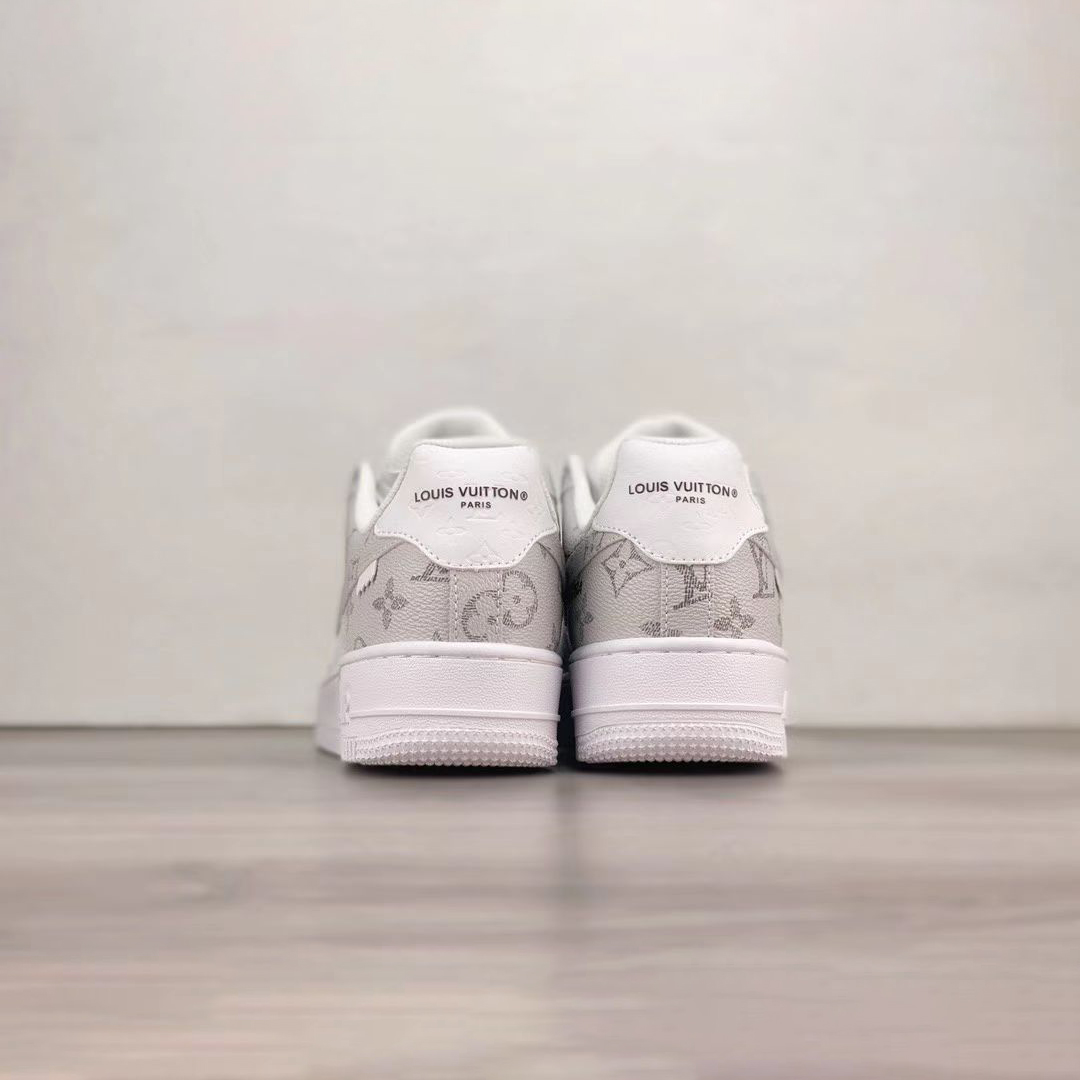 【日本未入荷】♪超入手困難LOUIS VUITTON X NIKE AIR FORCE1 白【代金引換】