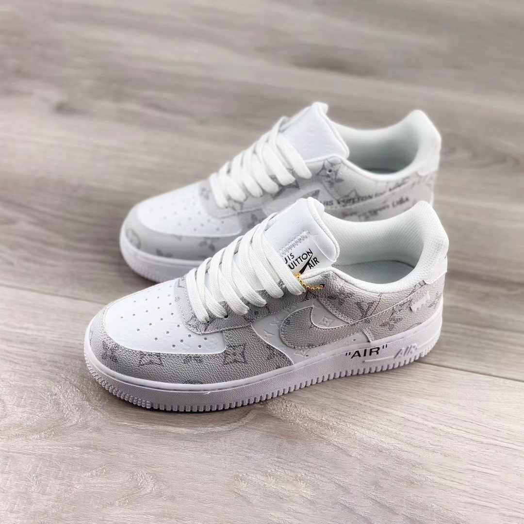 【日本未入荷】♪超入手困難LOUIS VUITTON X NIKE AIR FORCE1 白【代金引換】