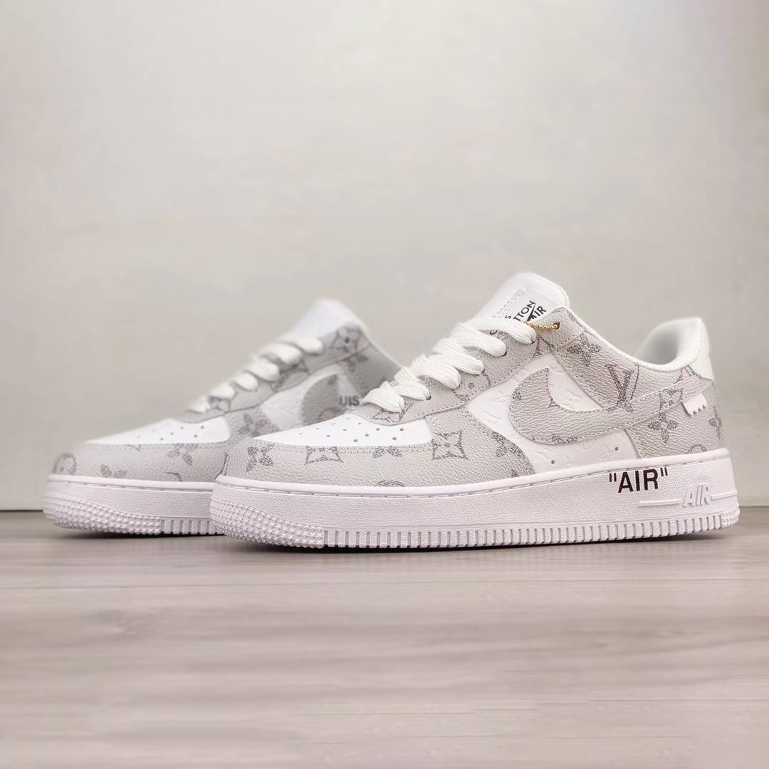 【日本未入荷】♪超入手困難LOUIS VUITTON X NIKE AIR FORCE1 白【代金引換】