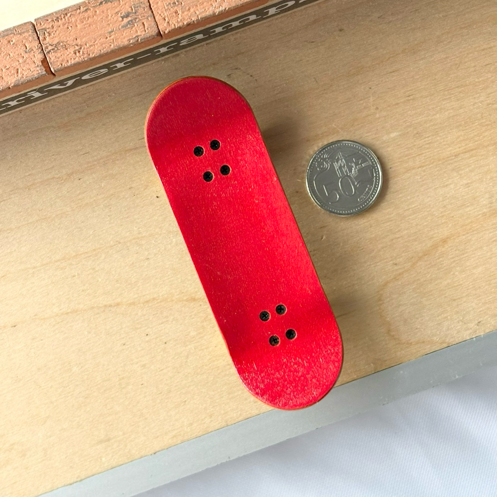 Black Market “Flame” 32mm Fingerboard Complete