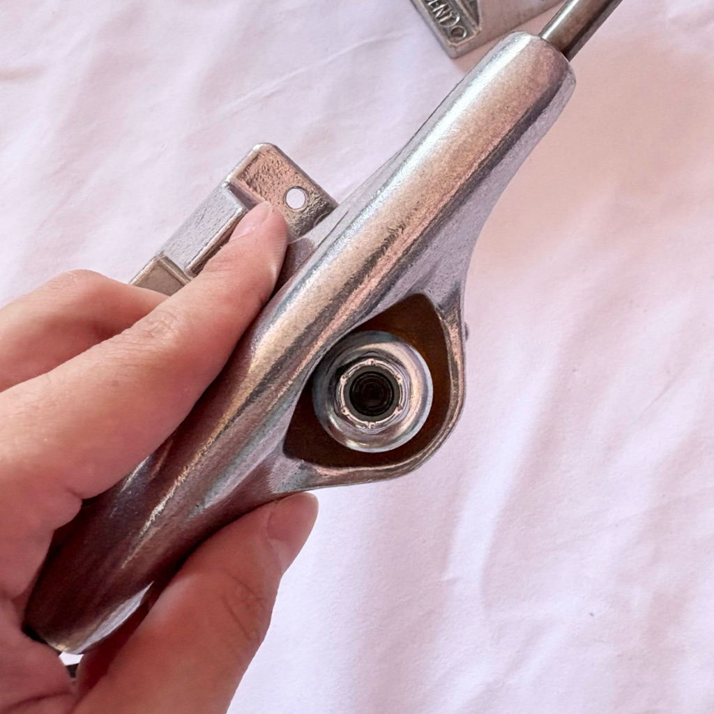 Independent Standard 139 Skateboard Trucks