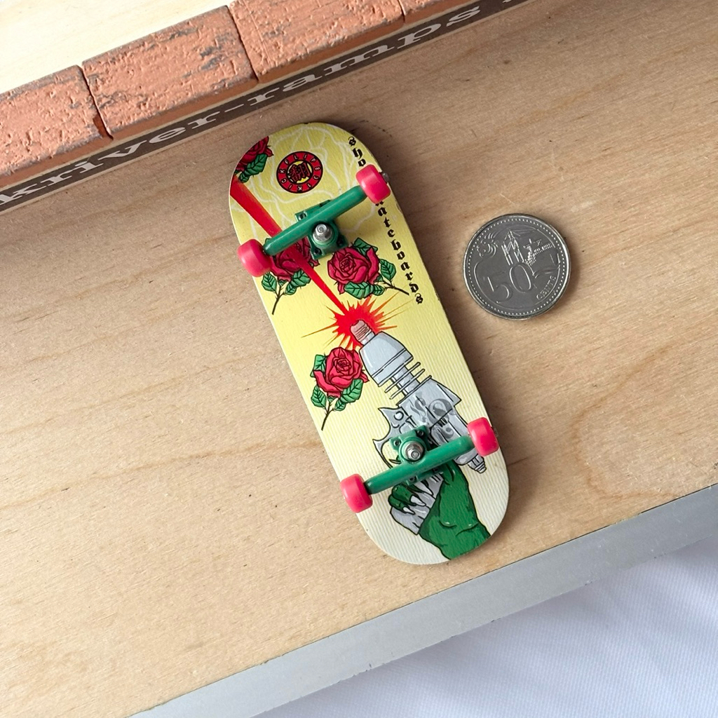 Shox “Peow” 34mm Fingerboard Complete