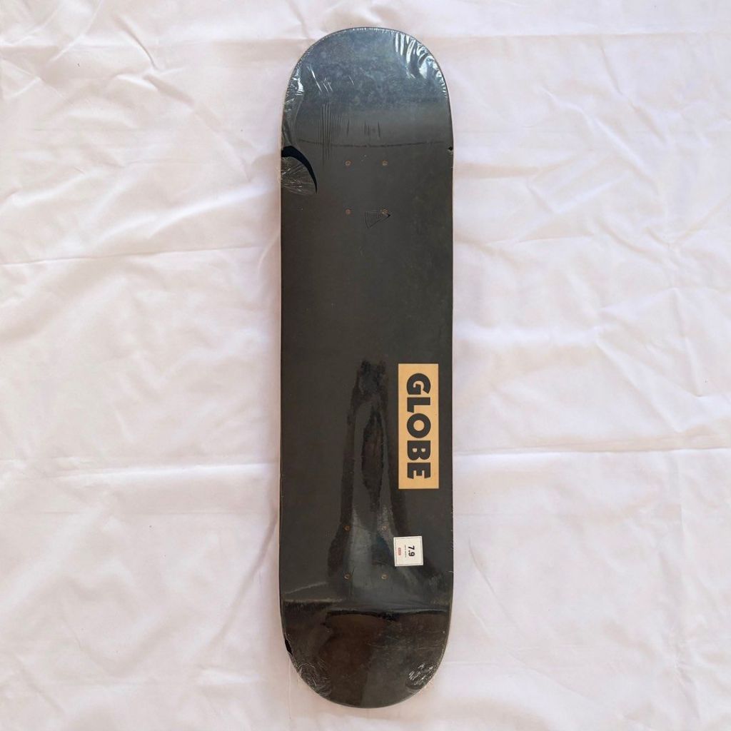 Globe “Navy” 7.875” Skateboard Deck-Halfpiped