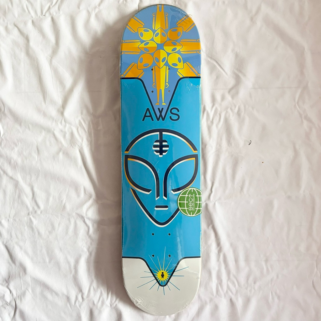 Alien Workshop “Hypnotherapy” 8.0” x 32” Skateboard Deck-Halfpiped 