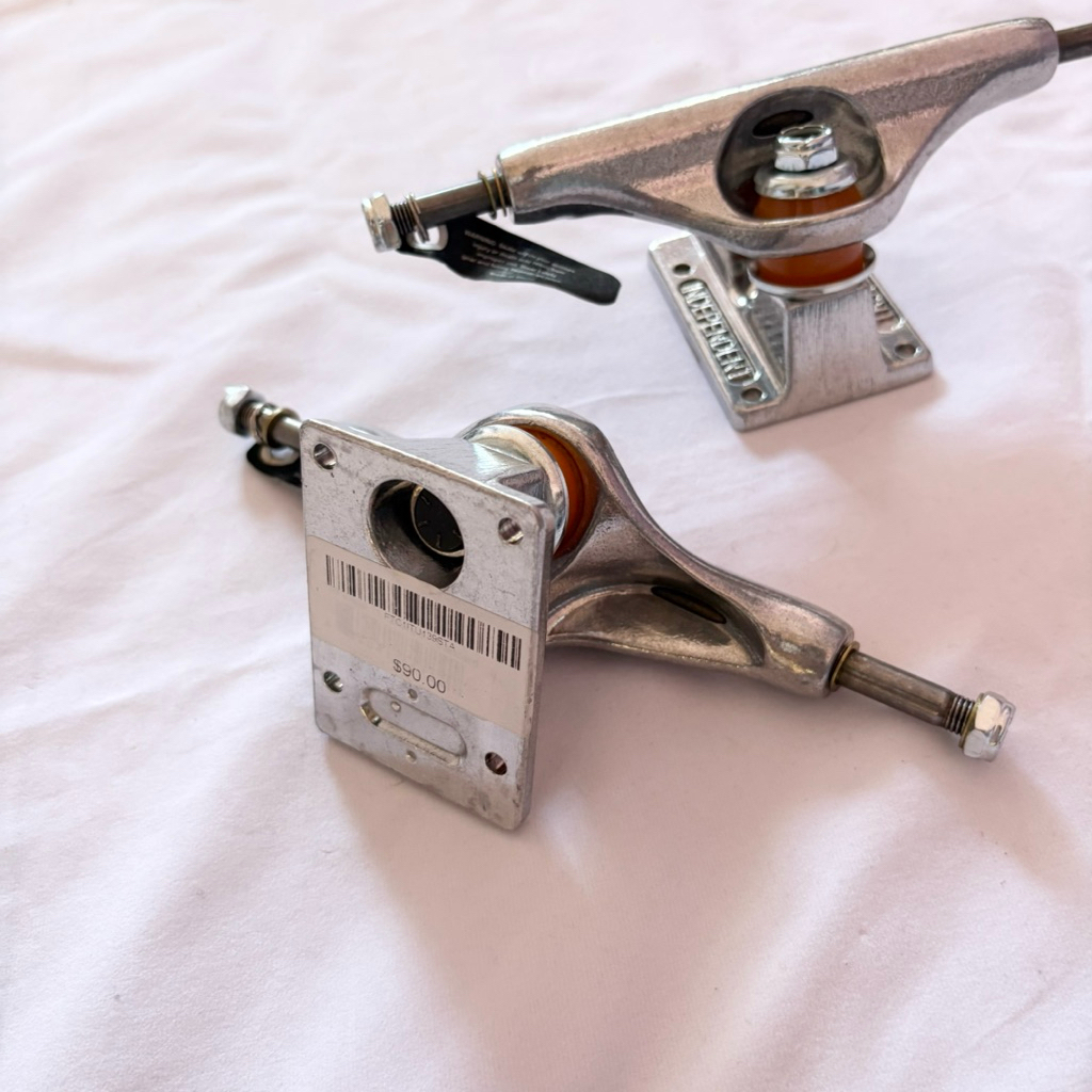 Independent Standard 139 Skateboard Trucks