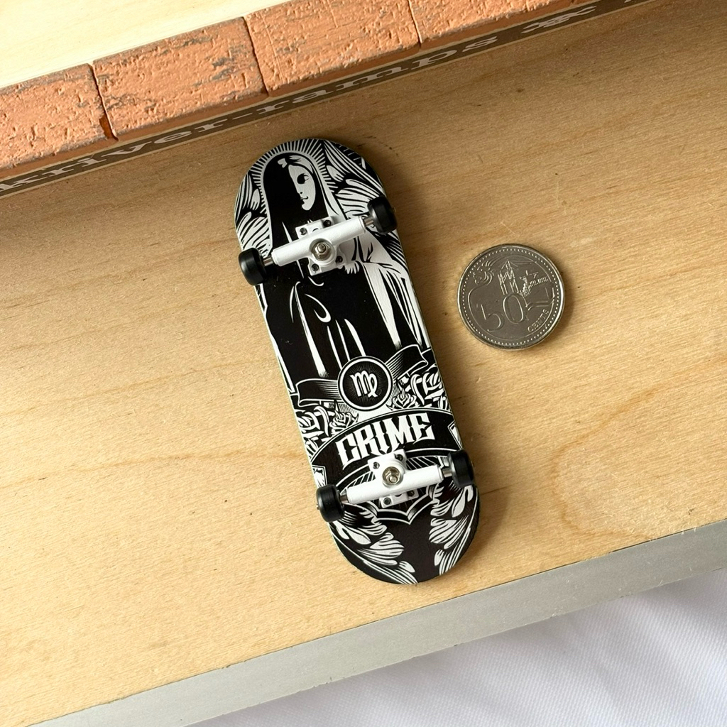 Sk8crime “Pray” 32mm Fingerboard Complete