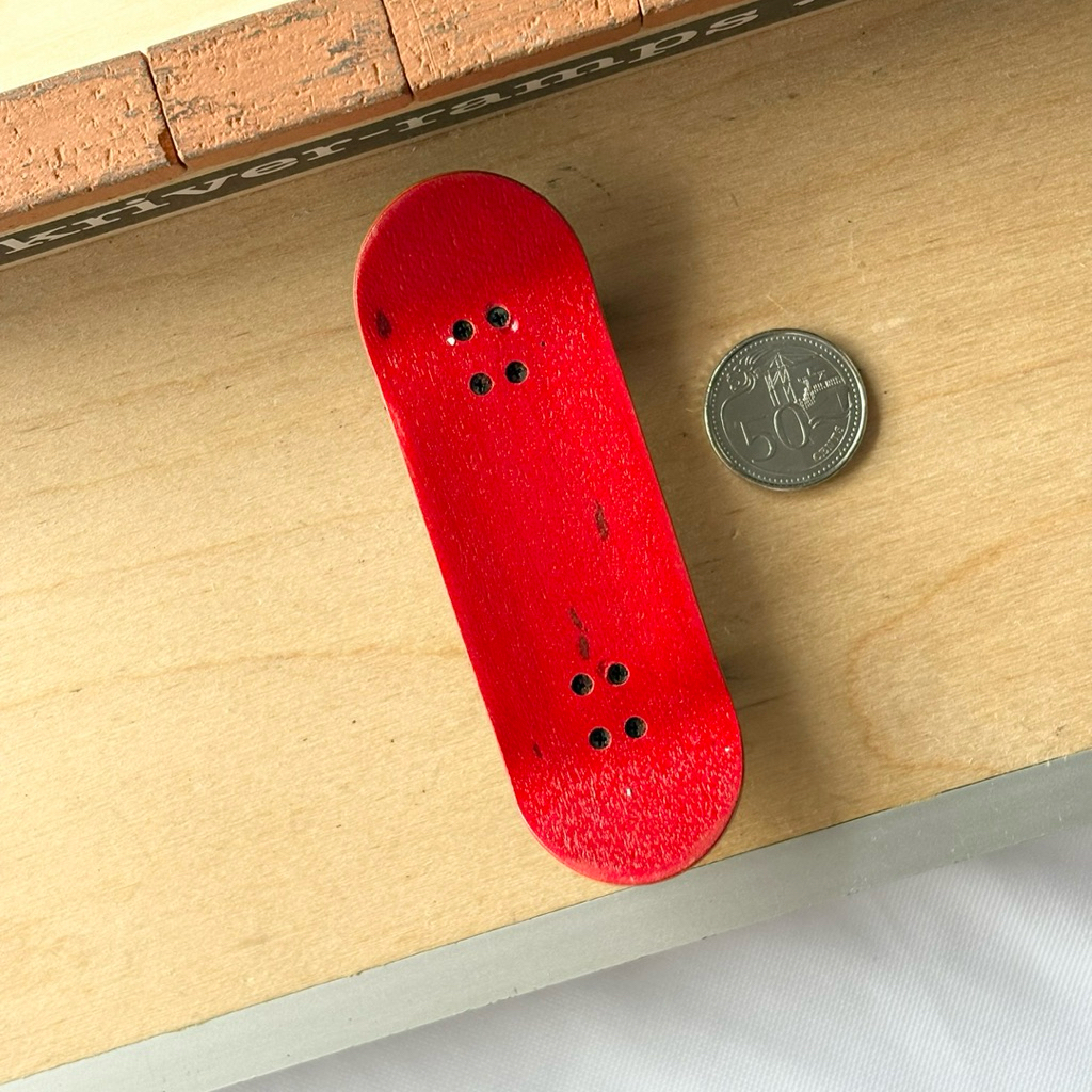 Black Market “Skulls” 32mm Fingerboard Complete