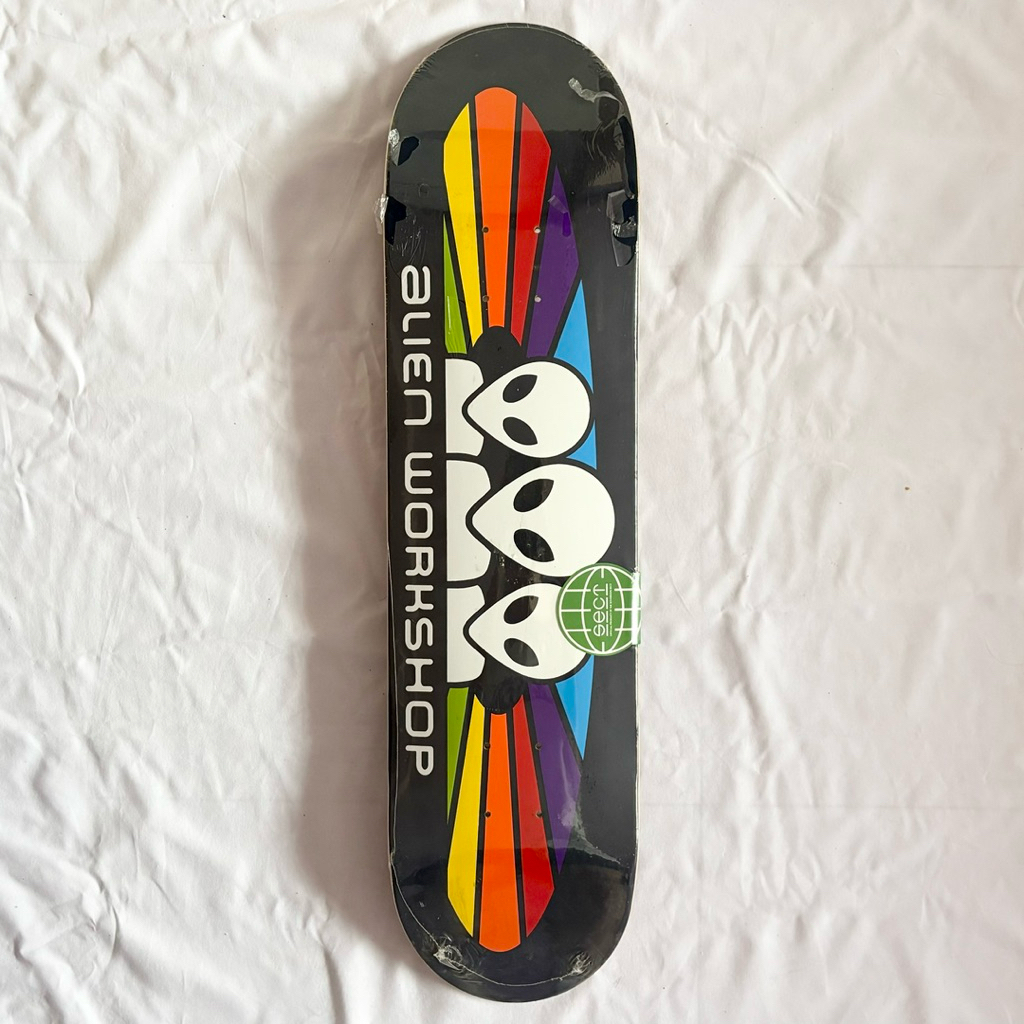 Alien Workshop “Spectrum Navy” 8.0” x 32” Skateboard Deck-Halfpiped 