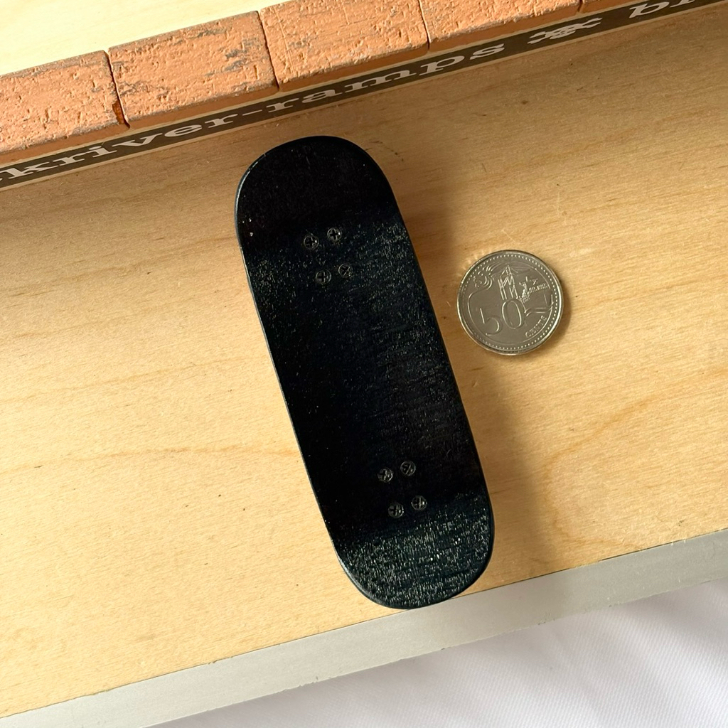 Shox “Abstract” 35mm Fingerboard Complete