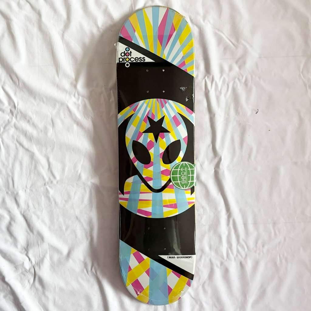 Alien Workshop “Dot Process” 8.0” x 32” Skateboard Deck-Halfpiped 