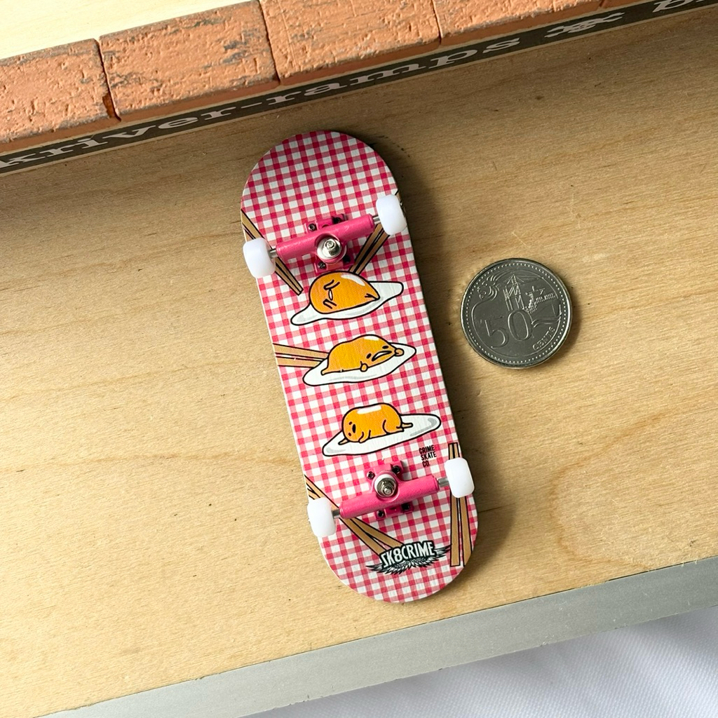 Sk8crime “Egg” 32mm Fingerboard Complete