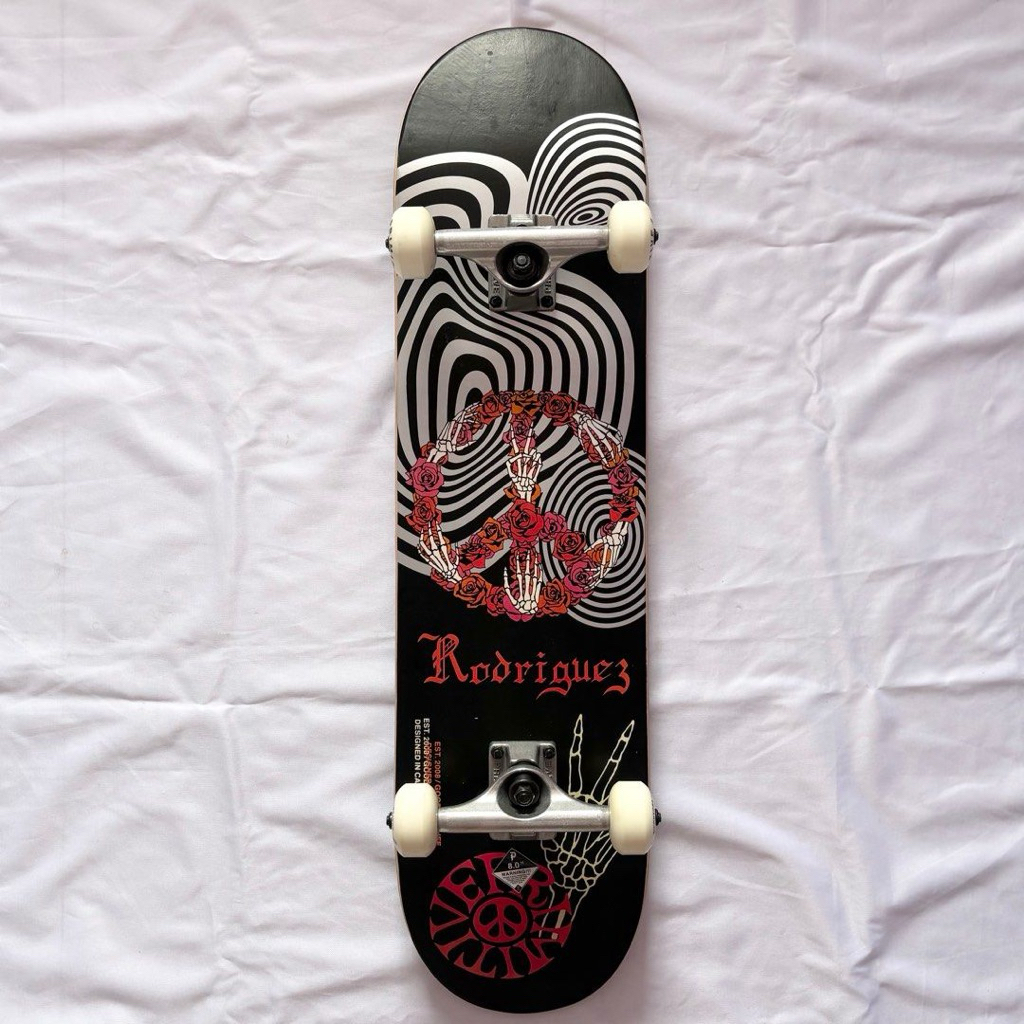 Primitive “Hypnotised” 8.0” Skateboard Complete-Halfpiped