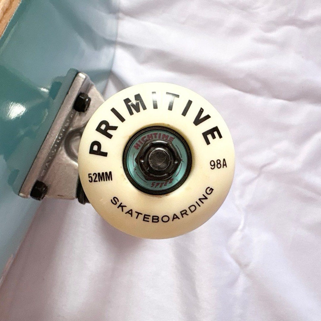 Primitive “Blossom” 8.125” Skateboard Complete-Halfpiped