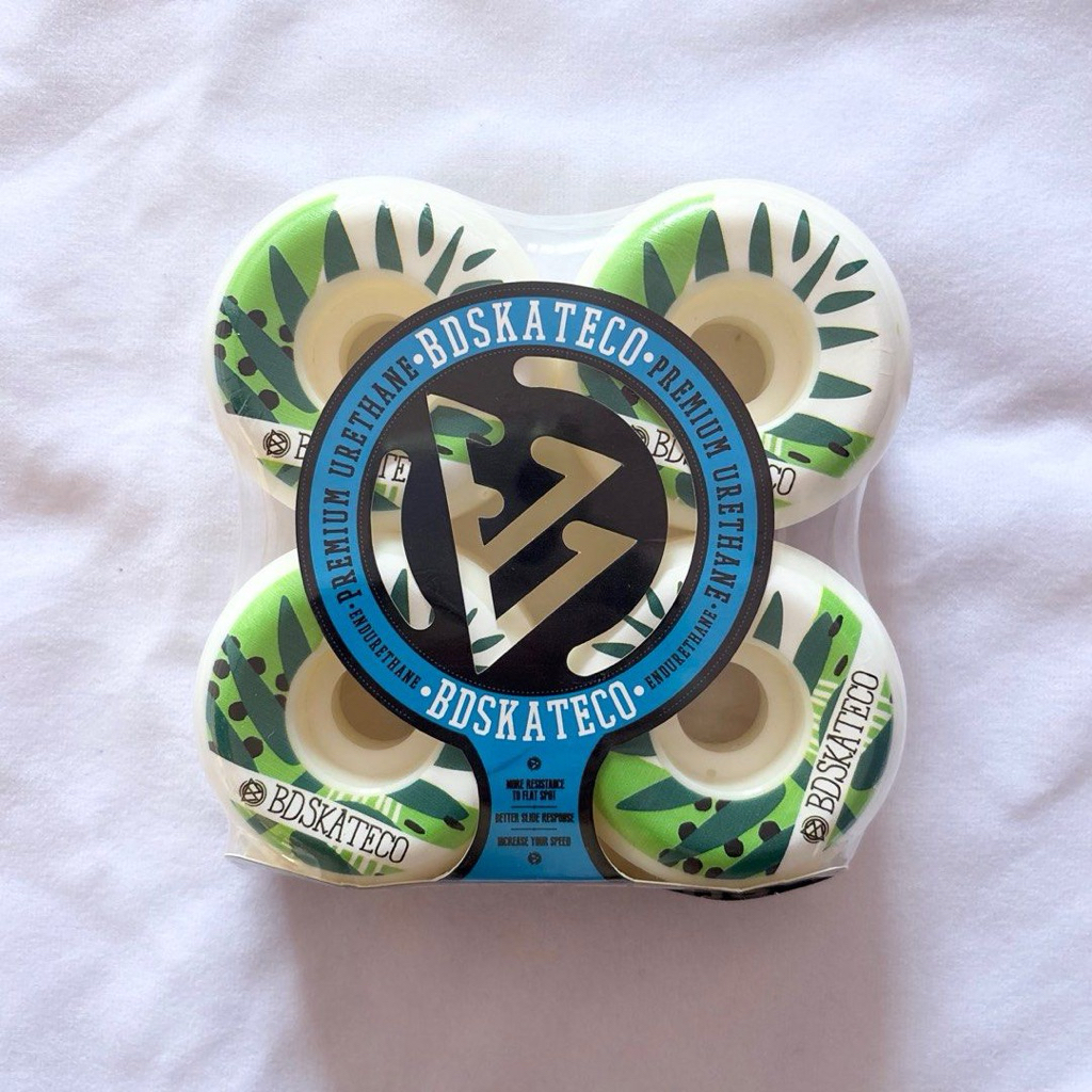 BDSkateco “Leaves” 52mm 100a Skateboard Wheels-Halfpiped 