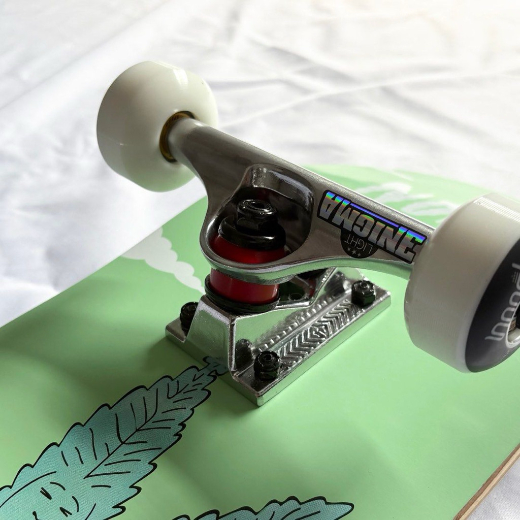 Nomad “See You” 7.875”x 31.25” Custom Skateboard Complete-Halfpiped