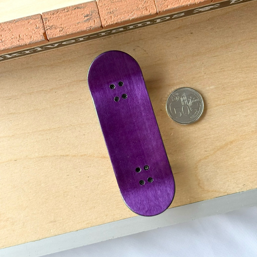 Black Market “Swirl” 32mm Fingerboard Complete