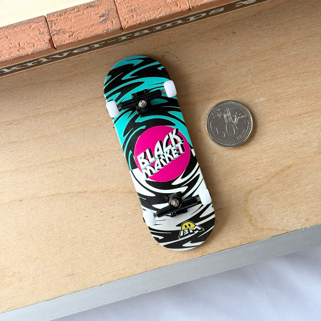 Black Market “Swirl” 32mm Fingerboard Complete