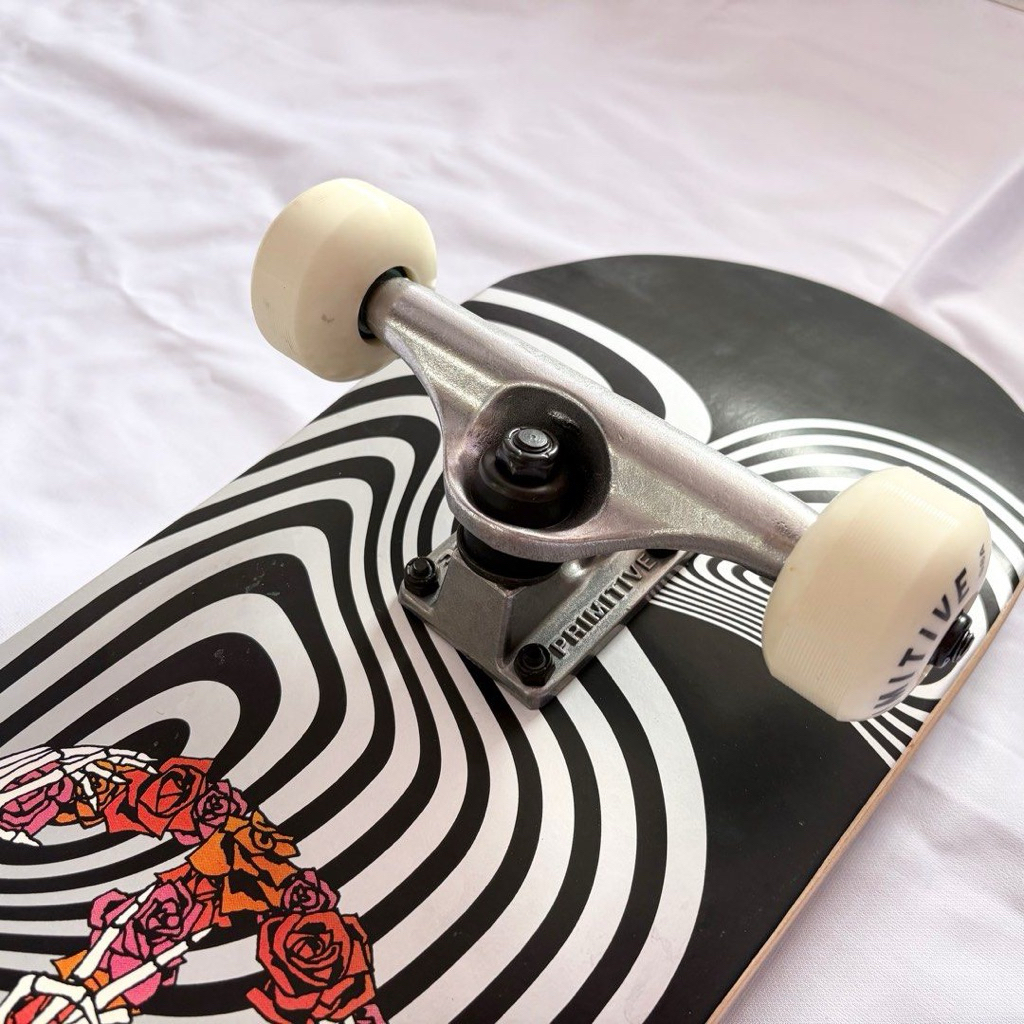 Primitive “Hypnotised” 8.0” Skateboard Complete-Halfpiped