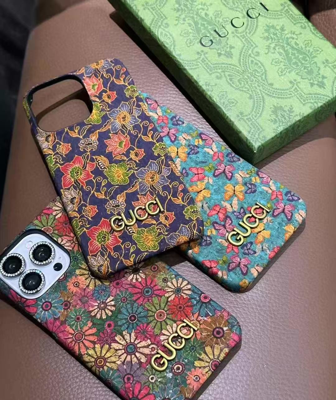 GUCCI復古皮紋油邊半包手機殼（不帶手鏈）-美觀與使用結合！ 專櫃皮質製作，不與地攤貨比較！