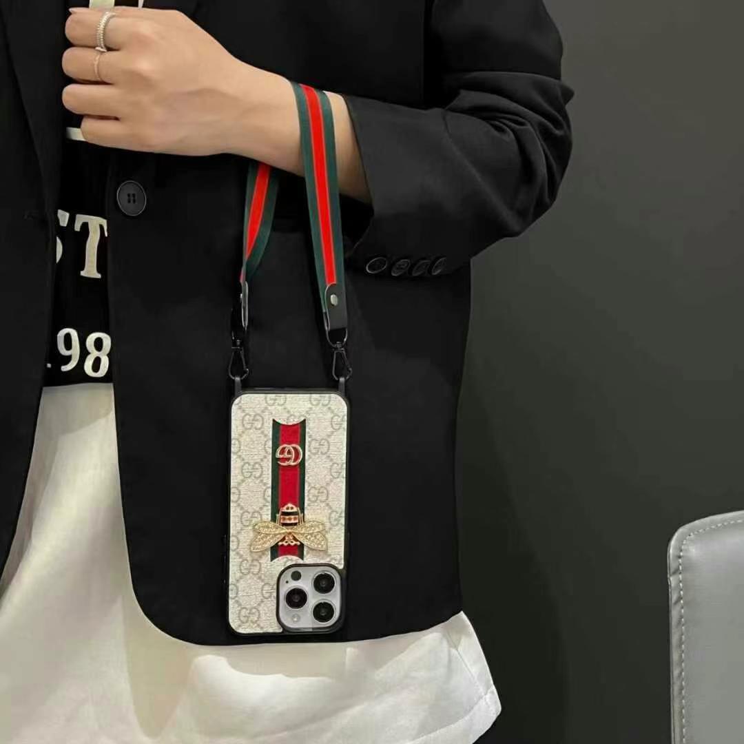 GUCCI古馳經典小蜜蜂手機殼(無背帶)-美觀與使用結合! 專櫃皮質製作,不與地攤貨比較!
