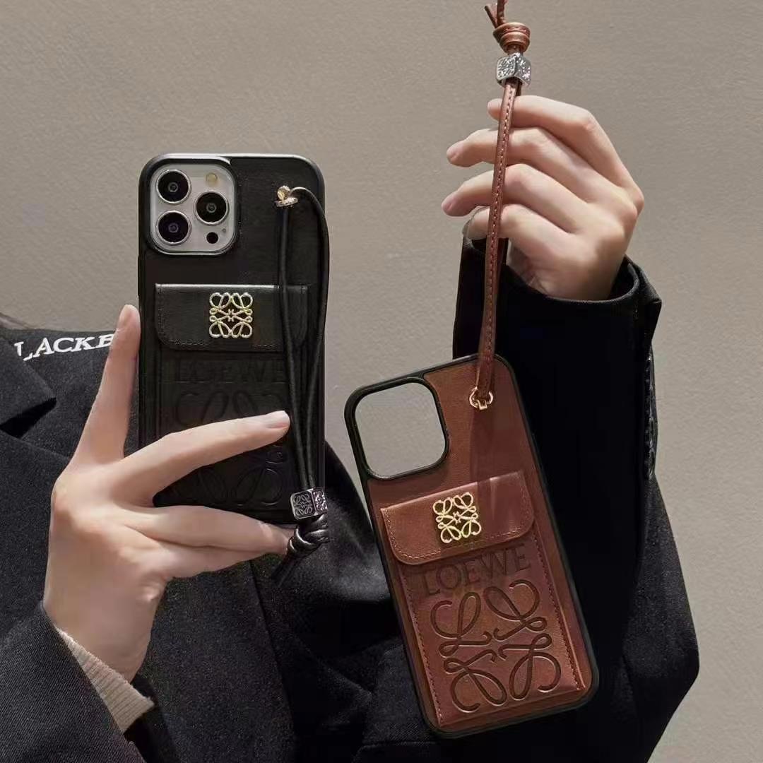 LOEWE 手機卡包(帶手鏈)-美觀與使用結合! 專櫃皮質製作,不與地攤貨比較!