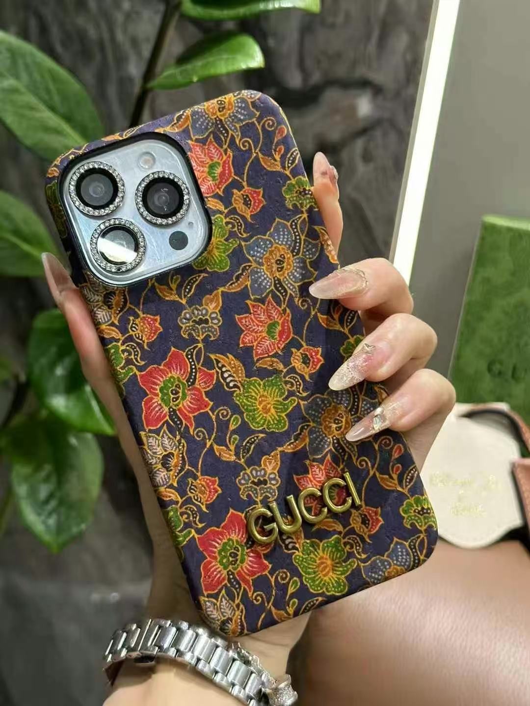 GUCCI復古皮紋油邊半包手機殼(不帶手鏈)-美觀與使用結合! 專櫃皮質製作,不與地攤貨比較!