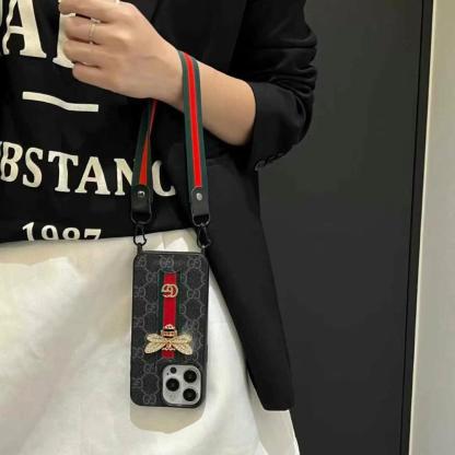 GUCCI古馳經典小蜜蜂手機殼（無背帶）-美觀與使用結合！ 專櫃皮質製作，不與地攤貨比較！