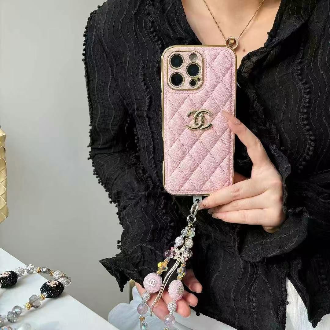 CHANEL簡約皮質手機殼(帶手鏈)-美觀與使用結合! 專櫃皮質製作,不與地攤貨比較!