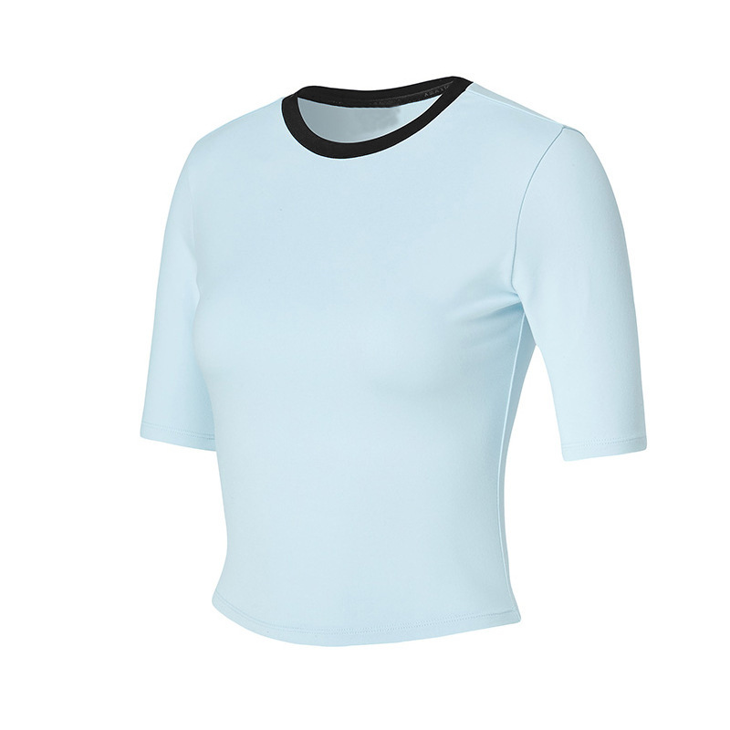 The round neckline is color-blocked to slim the golf women's tennis short sleeves