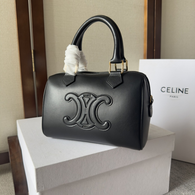 セリーヌ(Celine)スモール ボストン / スムースカーフスキン