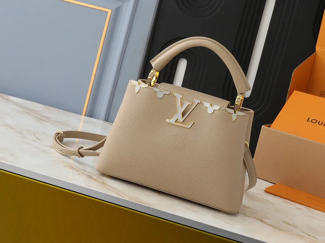 ルイ・ヴィトン「Louis Vuitton」カプシーヌ BB