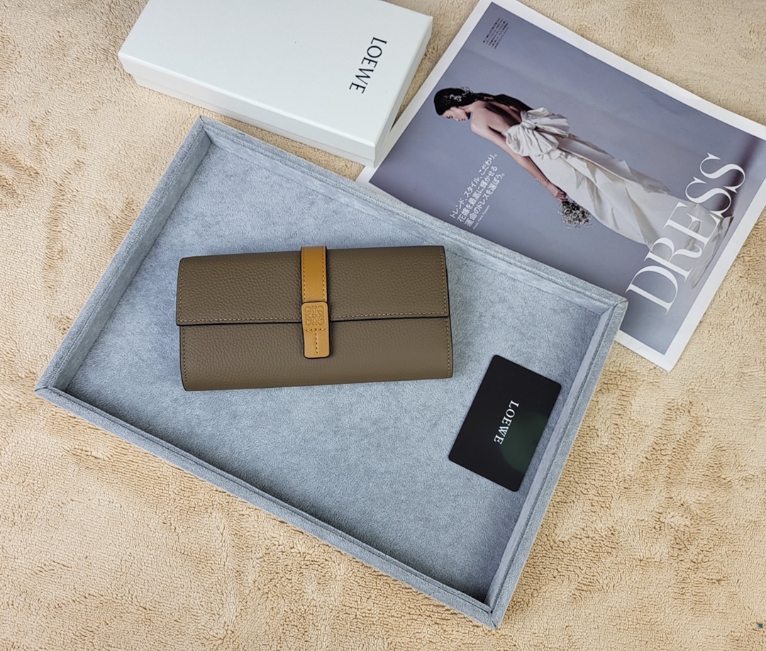 ロエベ「LOEWE」アナグラム コンティネンタル ウォレット 6色