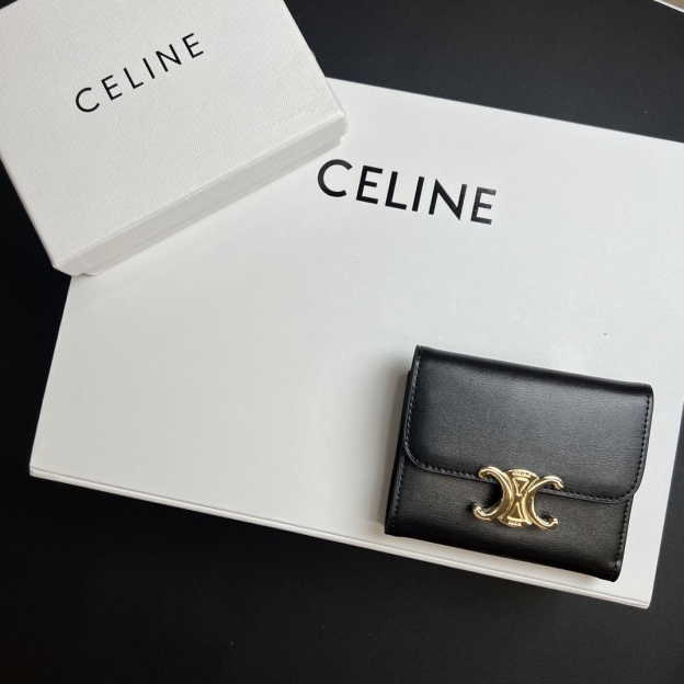 セリーヌ「Celine」スモール フラップウォレット トリオンフ / シャイニーカーフスキン