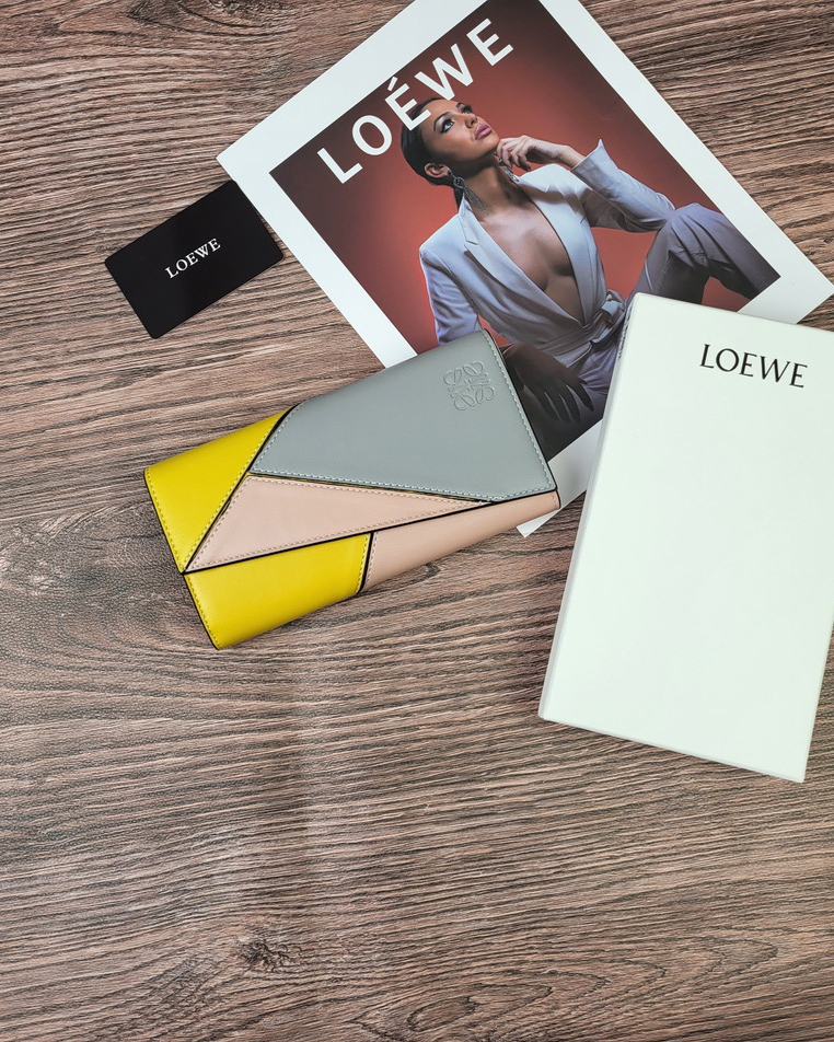 ロエベ「LOEWE」アナグラム コンティネンタル ウォレット 5色