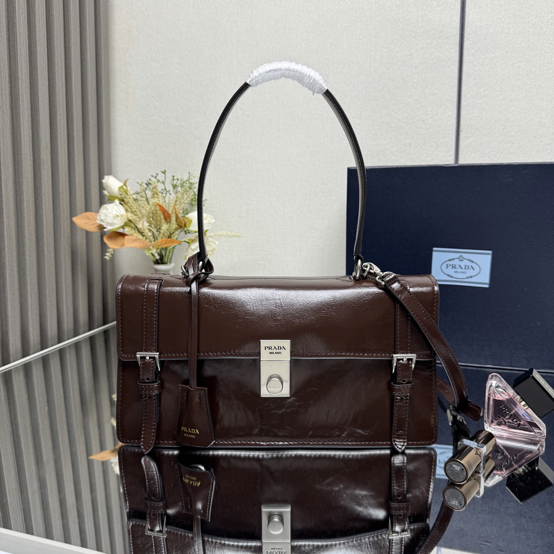 プラダ「Prada」 25SS ペンシルケースバッグ  スモール