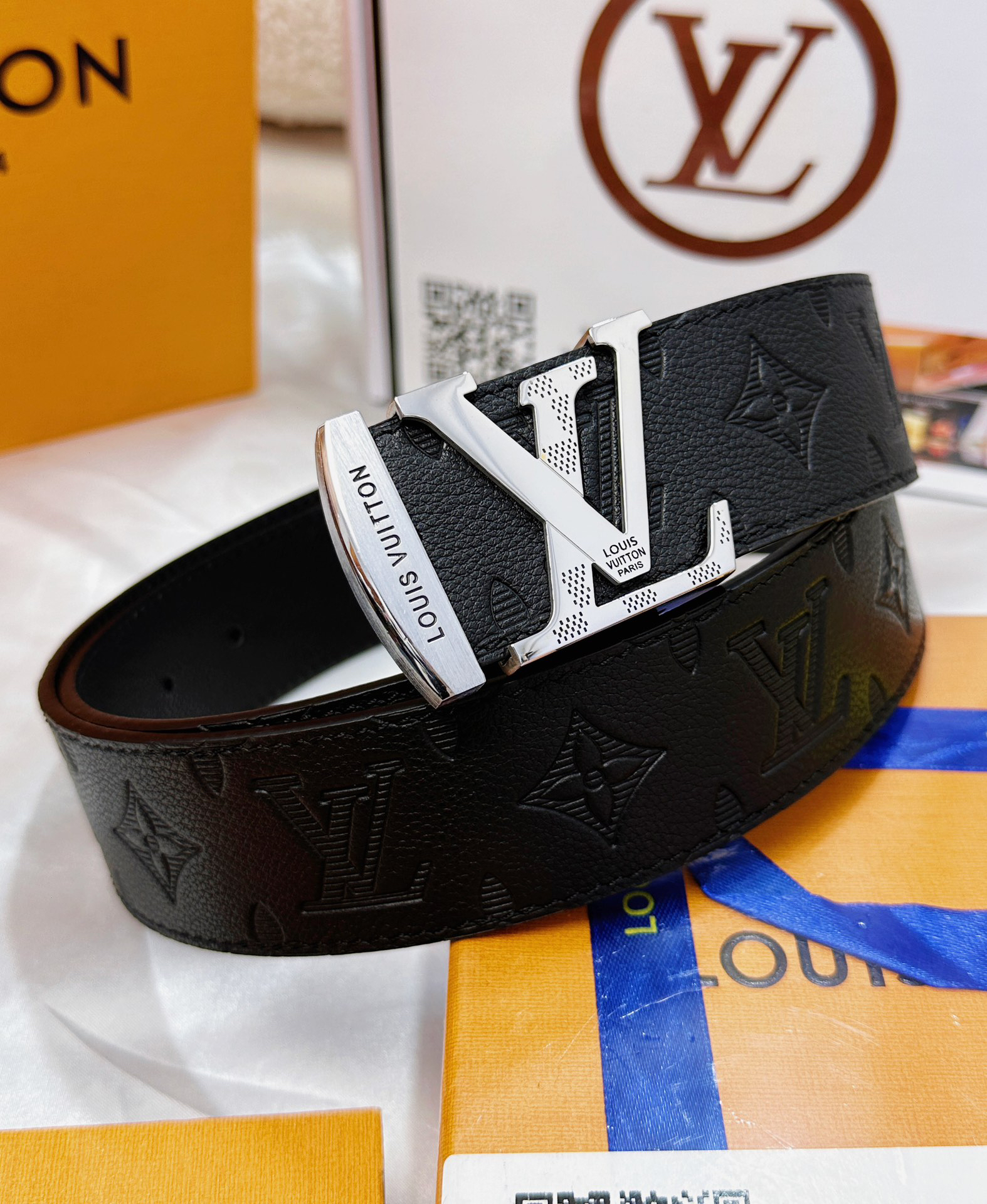 【新商品入荷】Louis Vuitton クラシックハイクオリティベルト「全長約 100cm」