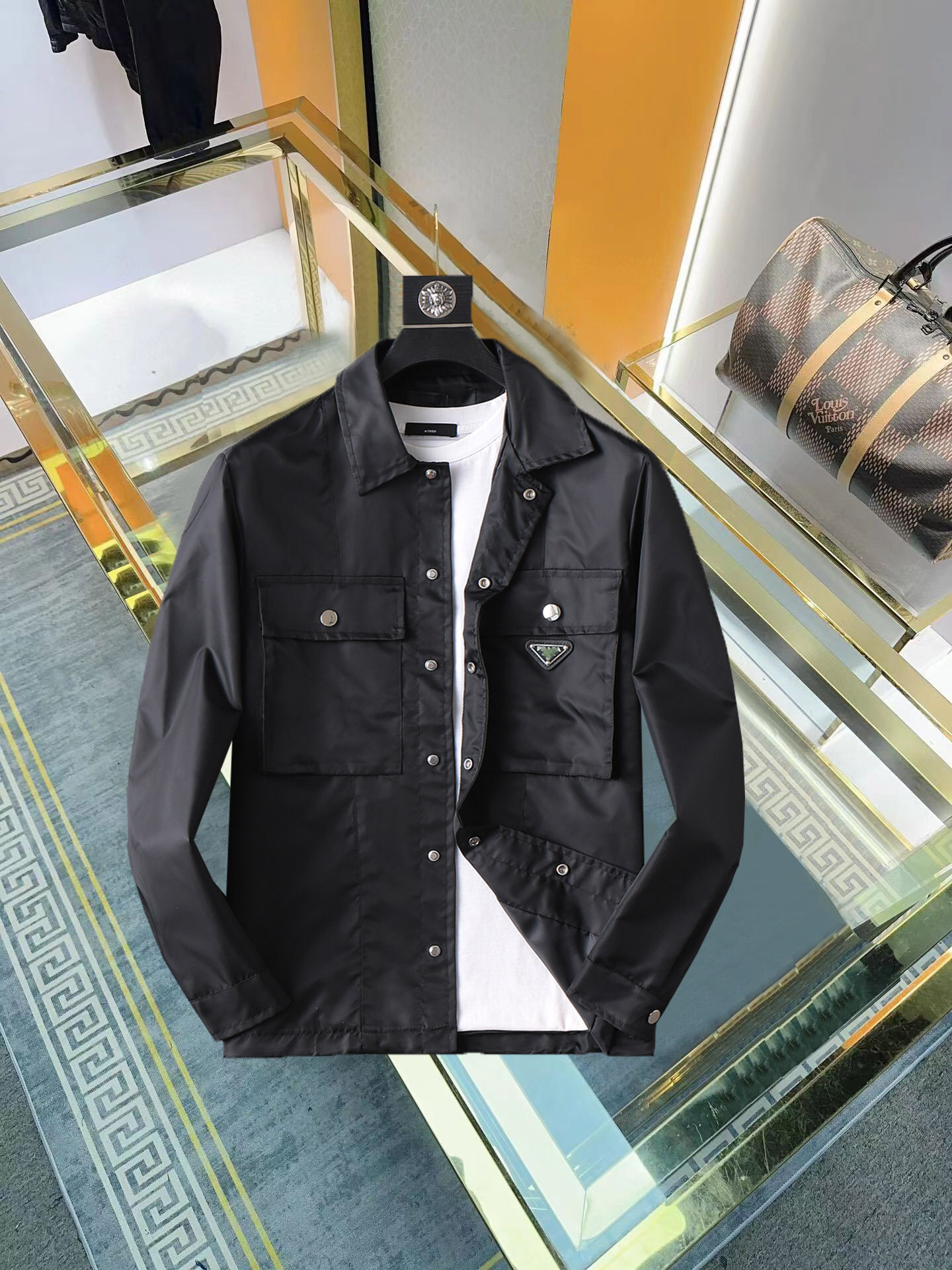 PRADA – ISETAN MITSUKOSHI VOGUE