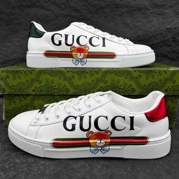 グッチ［Gucci］Aceシリーズ レッド＆グリーンウェブストライプ メンズ／レディース スニーカー