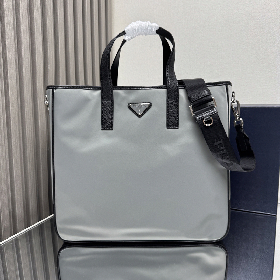 プラダ「Prada」メンズ ミニマリスト トートバッグ トートバッグ