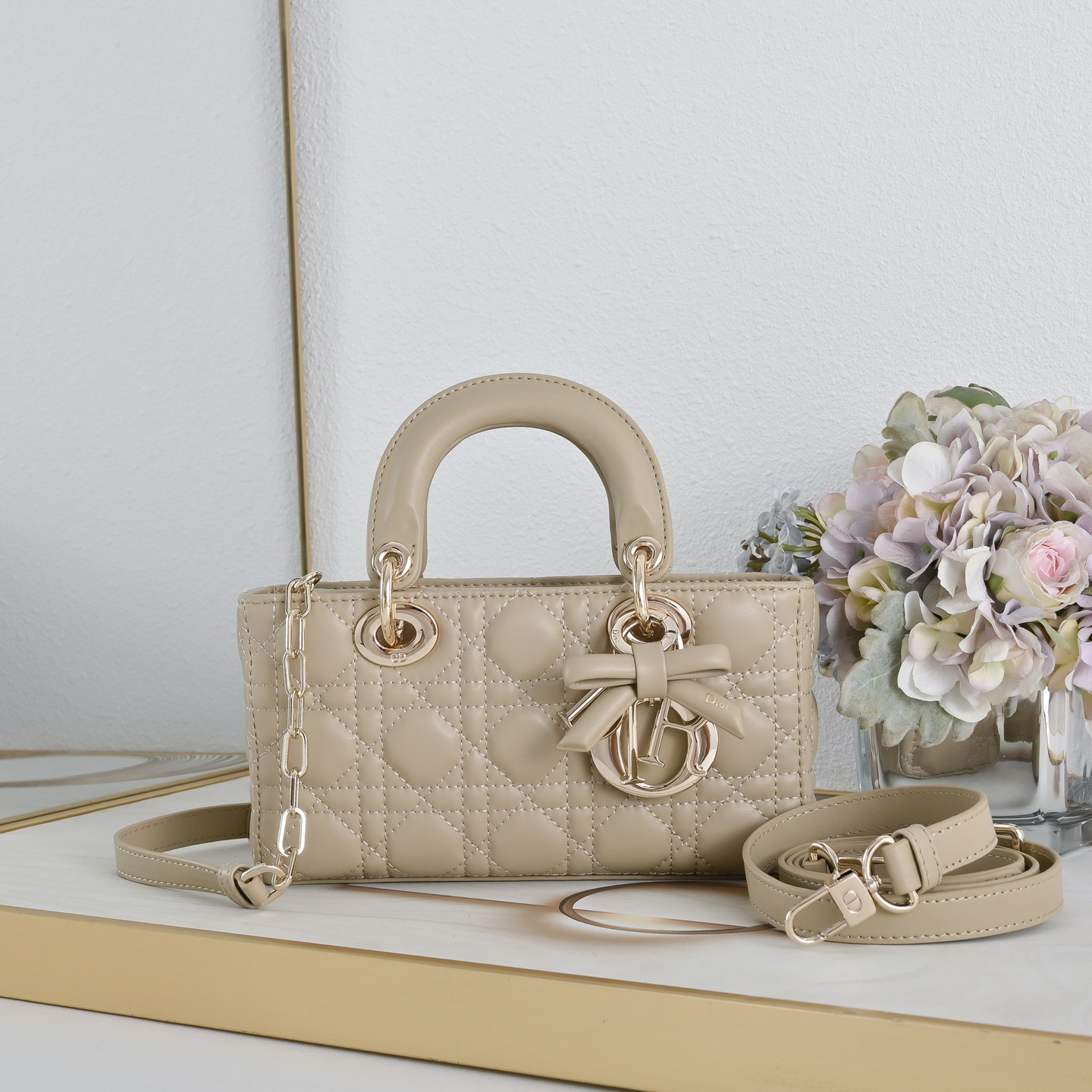 【入手困難品】ディオール レディ ディージョイ ハンドバッグ「Lady D‑Joy Bag」