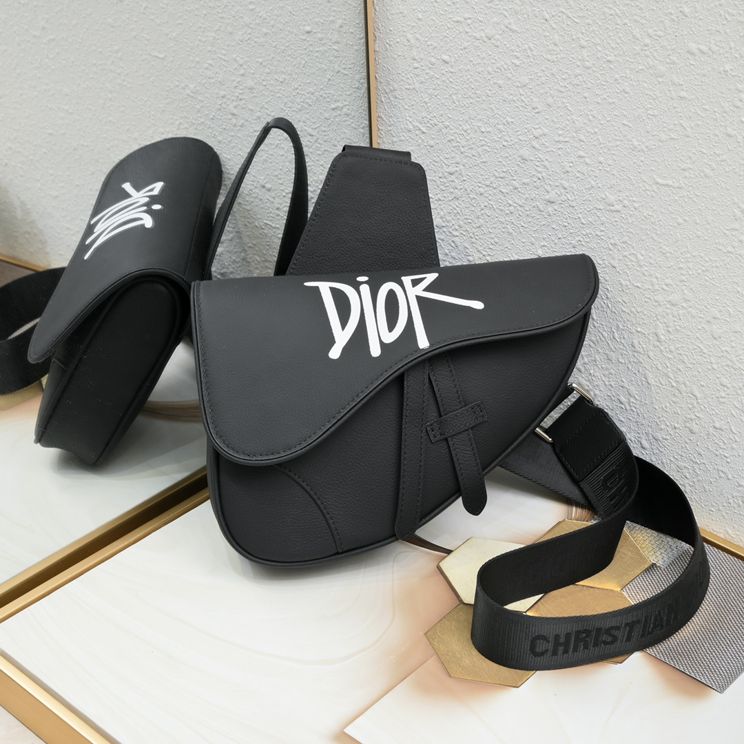 【大人気逸品】 ディオール  サドルバッグ「saddle」