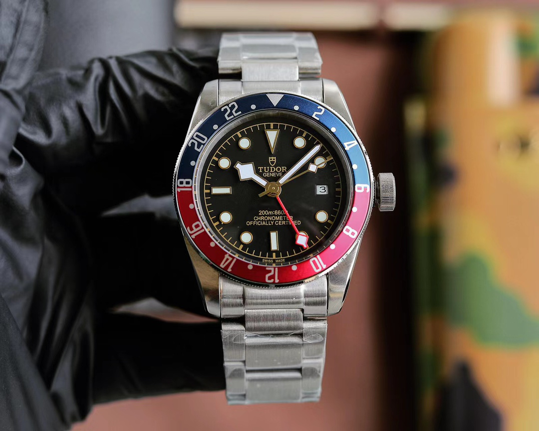 チューダー「Tudor」ブラックベイ 腕時計42MM