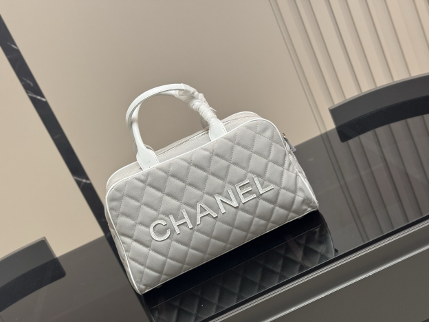 シャネル「Chanel」‌ デニム ボウリングバッグ