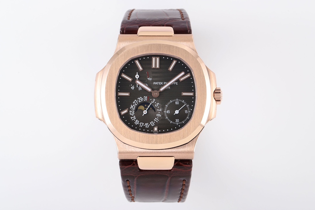 パテック フィリップ「Patek Philippe」ノーチラス 40MM