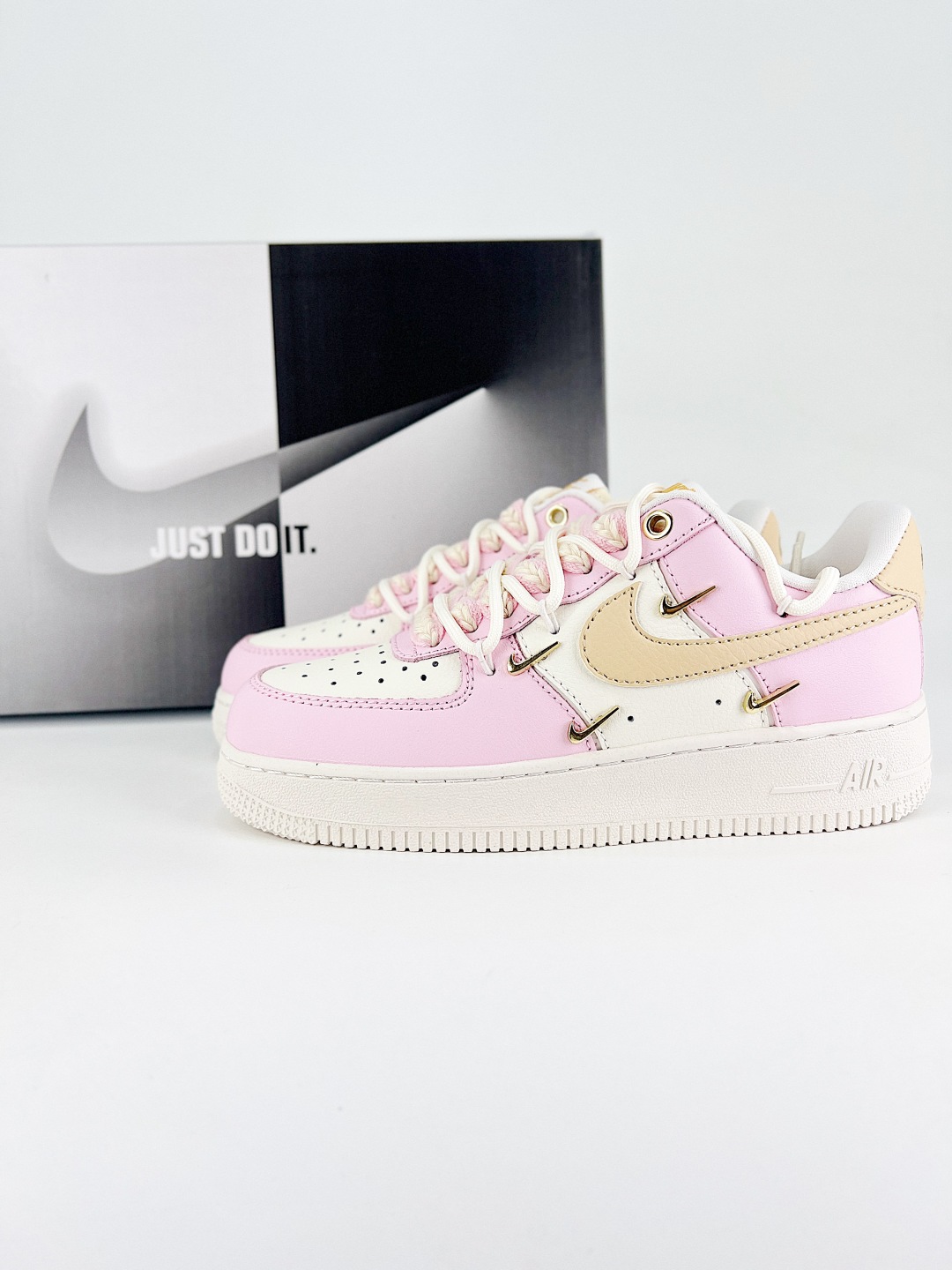 ナイキ「Nike」カジュアルシューズ