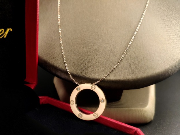 カルティエ「Cartier」ラブ ディスク ダイヤモンド ペンダント ネックレス