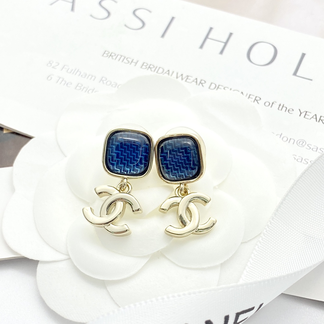 シャネル「Chanel」デニム キューブ ピアス