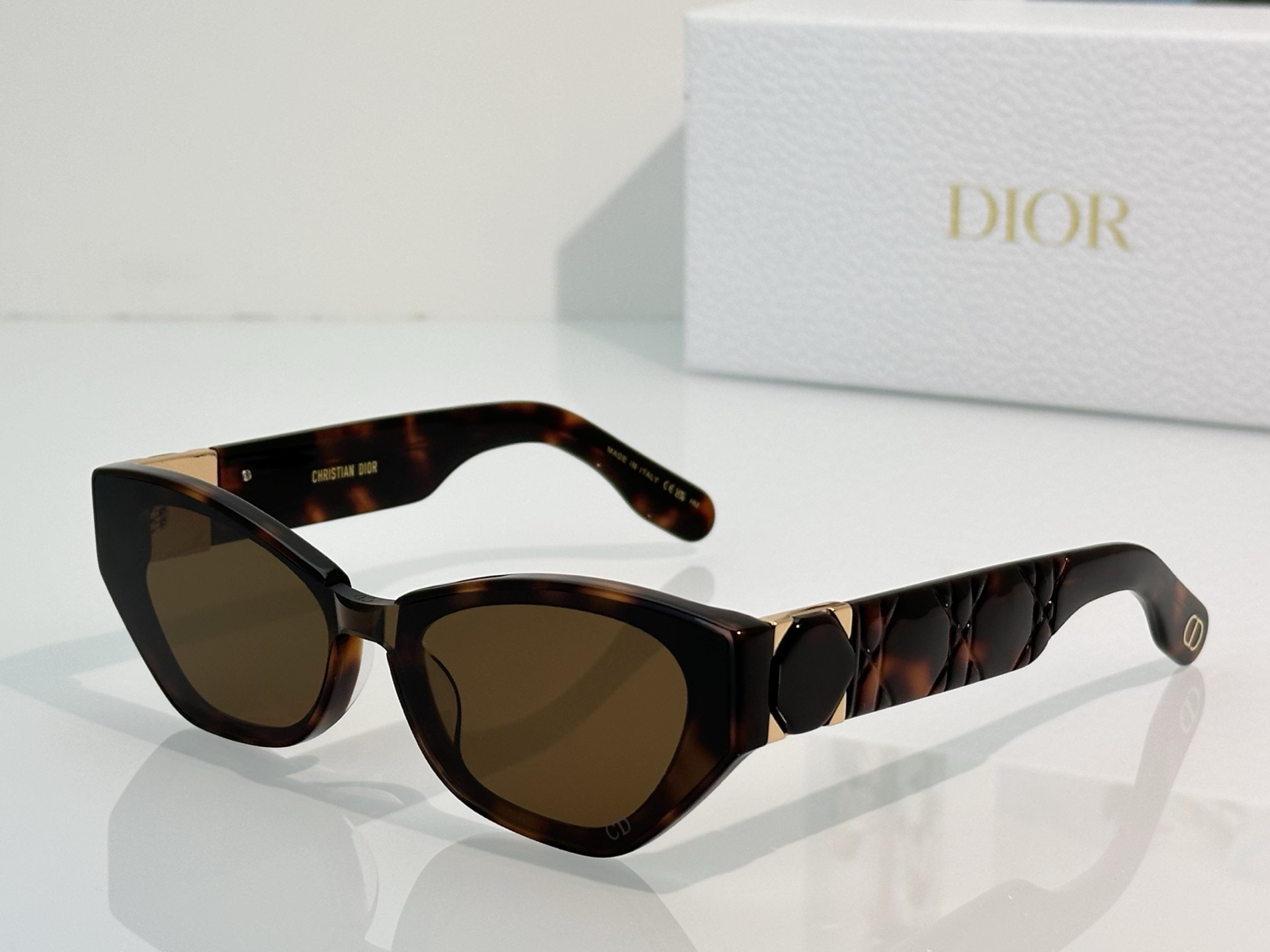 ディオール「Dior」DSGTA37UCR サングラス