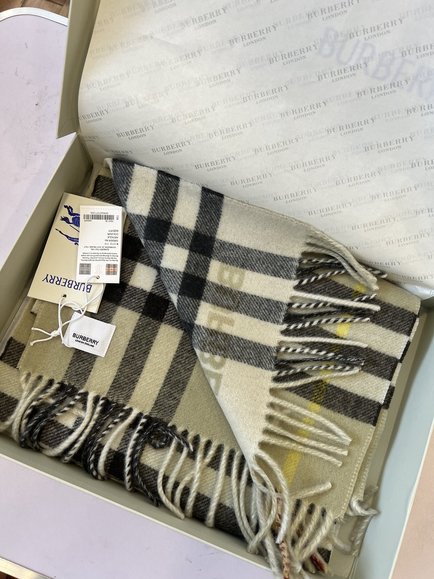 バーバリー「Burberry」コントラスト チェック マフラー (ベージュ×オリーブ)30*168CM